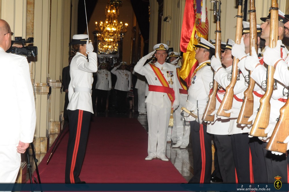 Ceremonia de juramento o promesa ante la Bandera de Personal Civil